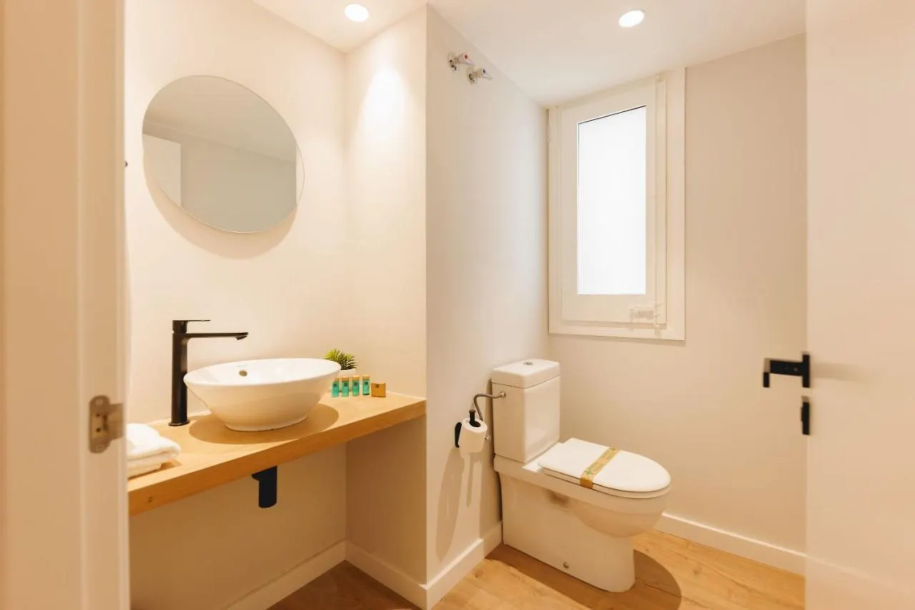 Bravissimo Cort Reial Duplex, Spacious With 3 Bedrooms Жирона 0*,  Испания