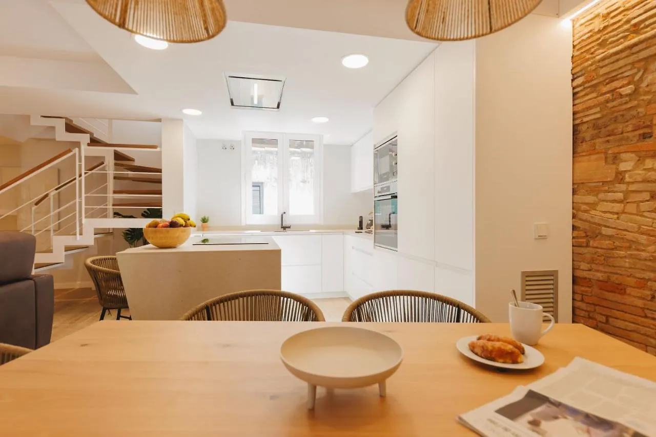 Apartamento Bravissimo Cort Reial Duplex, Spacious With 3 Bedrooms Girona