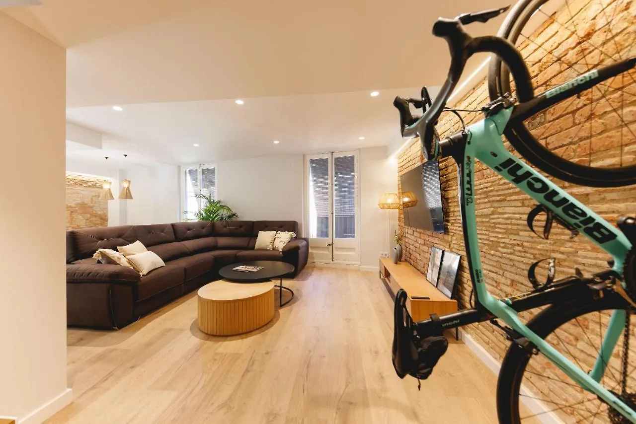 Bravissimo Cort Reial Duplex, Spacious With 3 Bedrooms Жирона 0*,